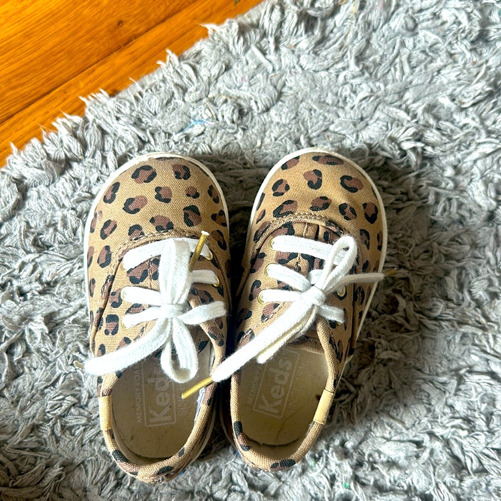 NWOB Animal Print Keds Crib Shoe.  Never worn!